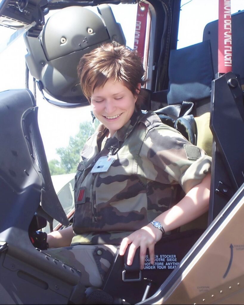 Aurélie en tant que militaire, aujourd'hui travel planner